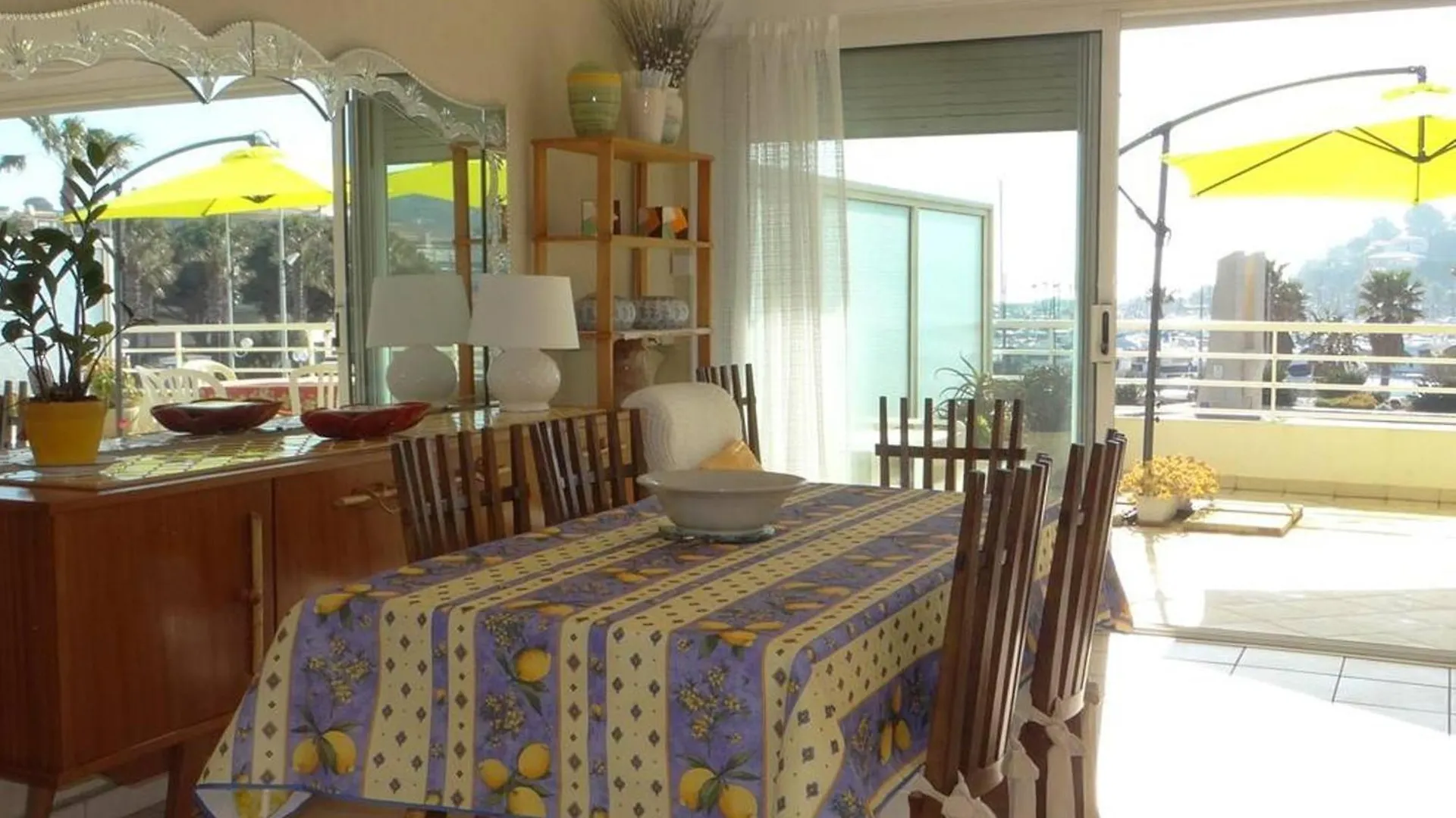 Grand T3 Avec Terrasse Et Piscine A Cavalaire-Sur-Mer - Fr-1-100-187 Frankrig
